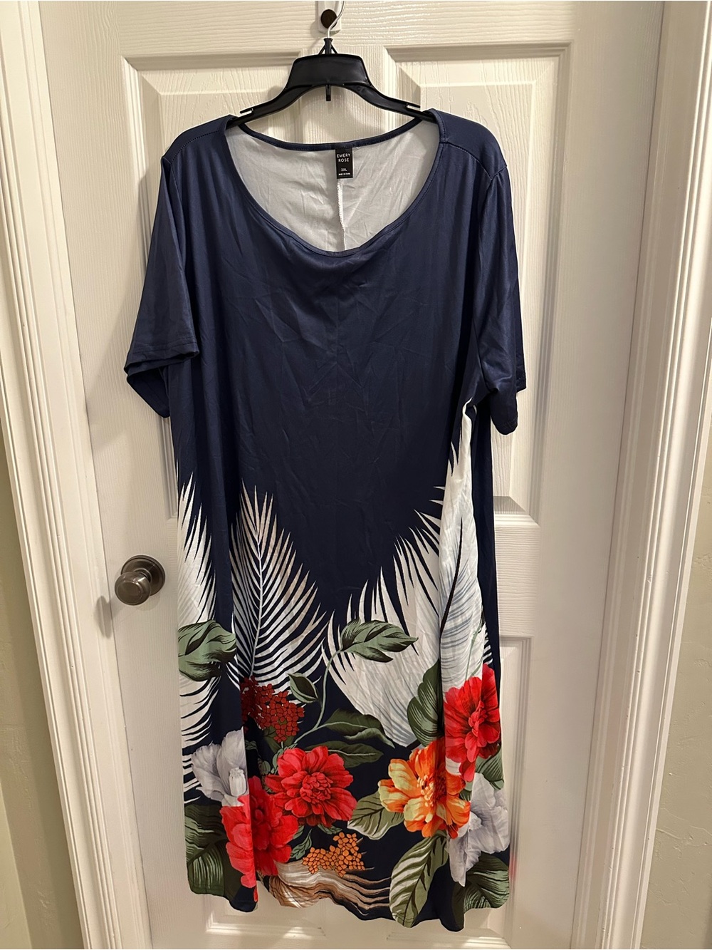 Womens Navy Floral casual or  Swim Cover-Up Dress by Emery Rose. VGC